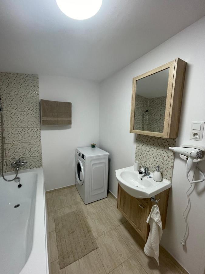Jokai Apartments Nr7, Code Entry Sfântu-Gheorghe Extérieur photo